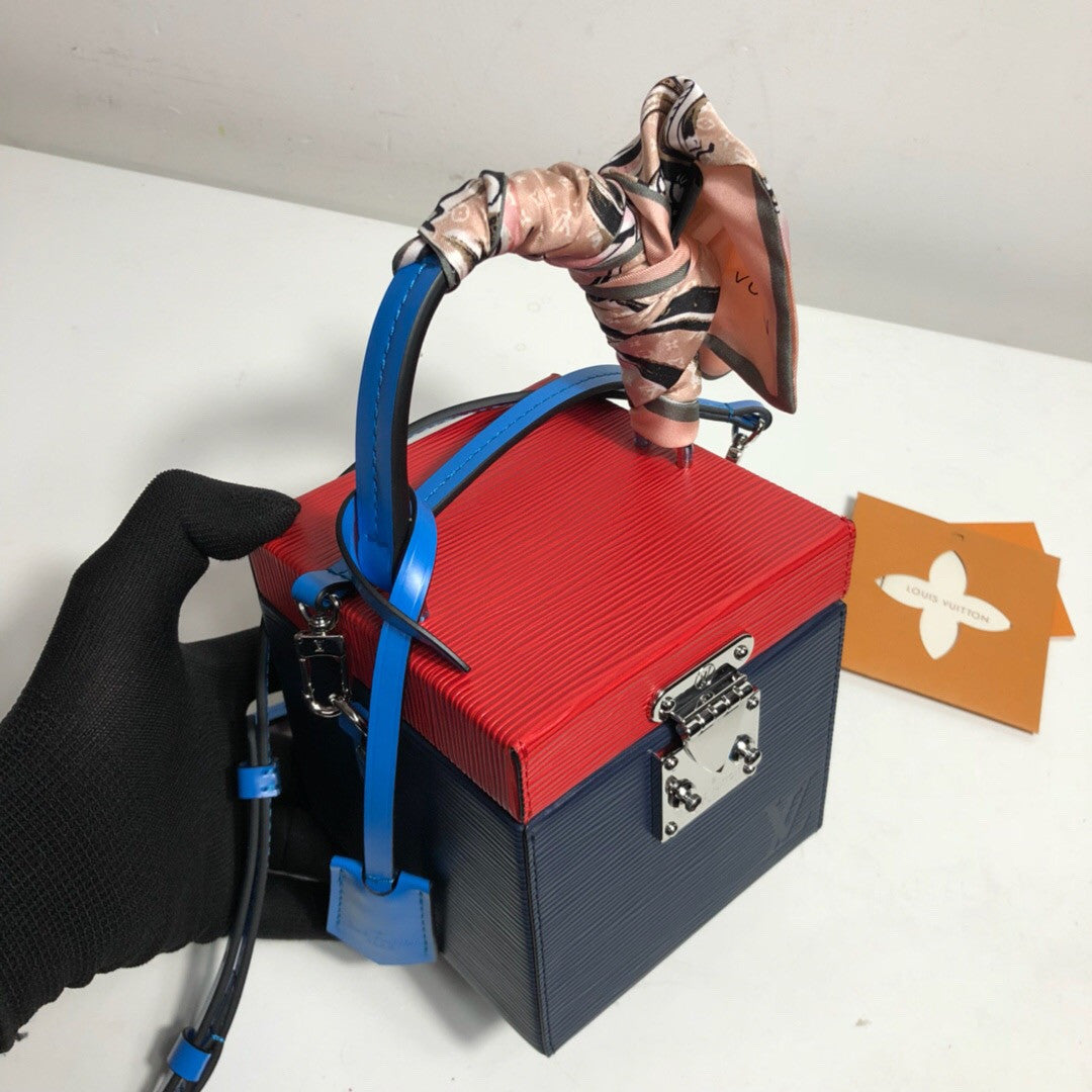 Louis Vuitton M52466 BLEECKER BOX