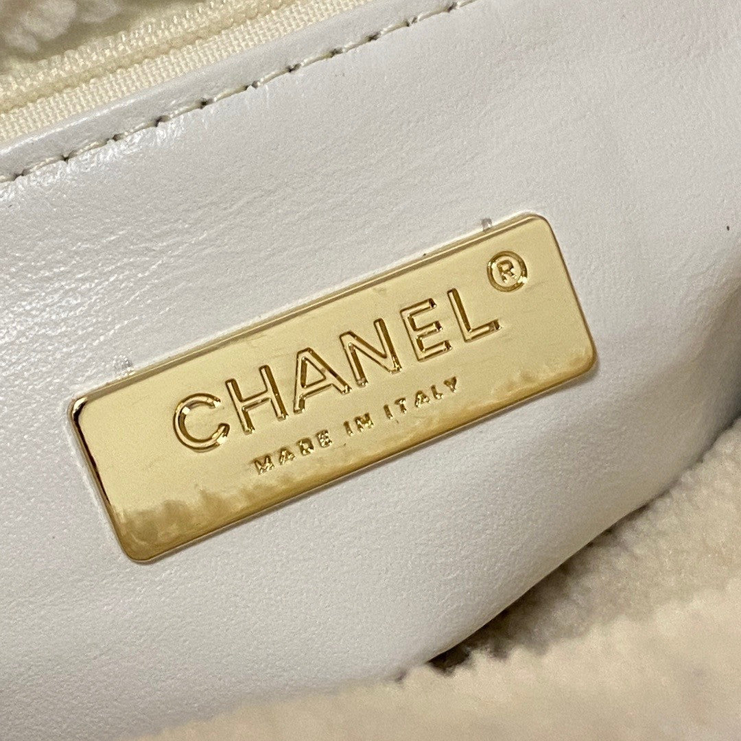 CHANEL 19 HANDBAG White Shearling Lambskin