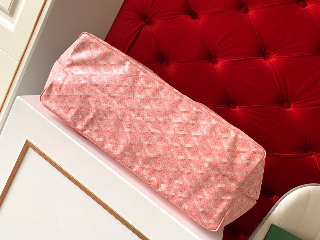 Goyard Limited Edition "LOVE"   St Louis GM Tote Pink Chevron Bag