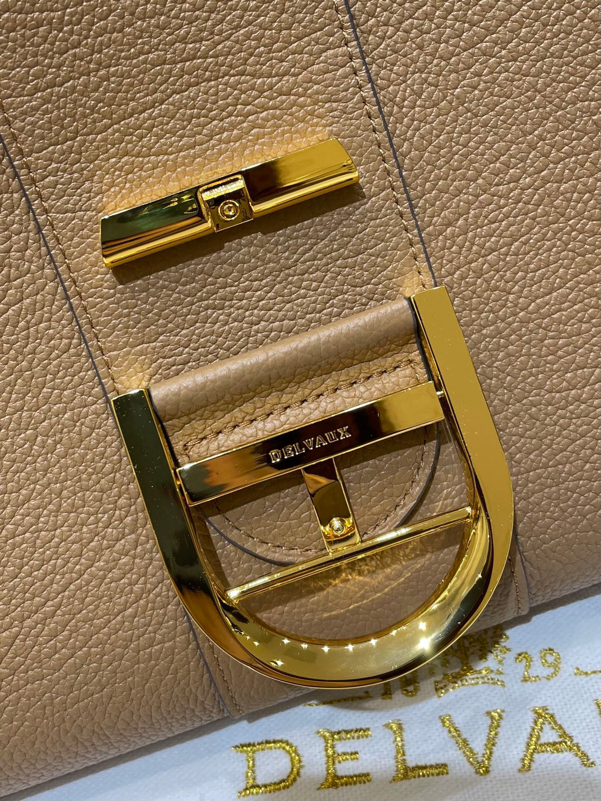 Delvaux Brillant Tempo Large (GM) – Allure Calfskin & Sheepskin Interior Beige
