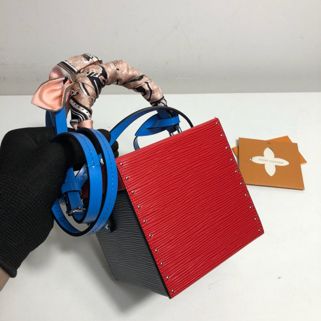 Louis Vuitton M52466 BLEECKER BOX