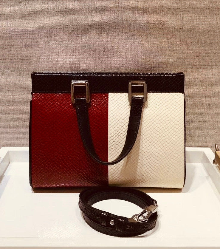 Gucci Zumi python medium top handle bag