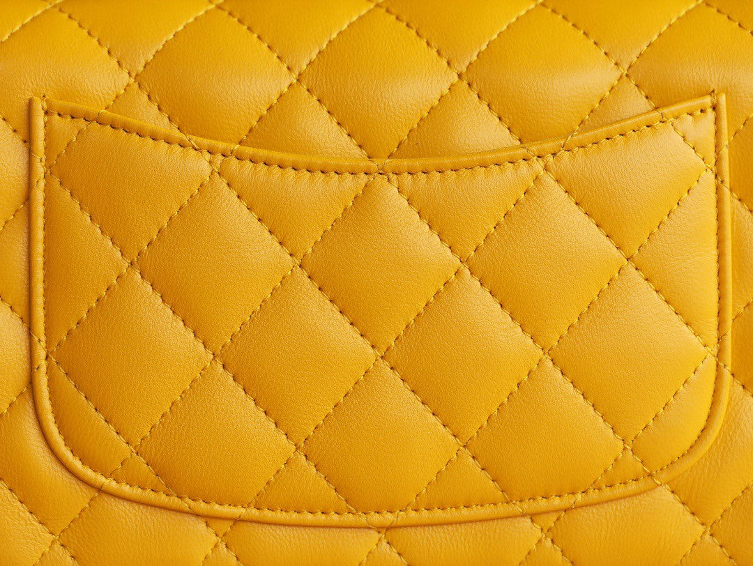 Chanel  Fall-Winter 2022/23 Pre-Collection Yellow  MINI FLAP BAG WITH TOP HANDLE