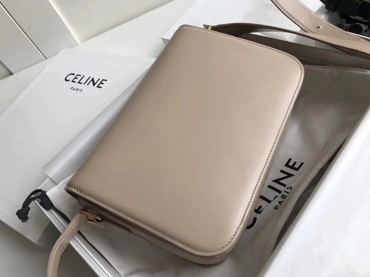 Celine MEDIUM TRIOMPHE BAG IN SHINY CALFSKIN NUDE