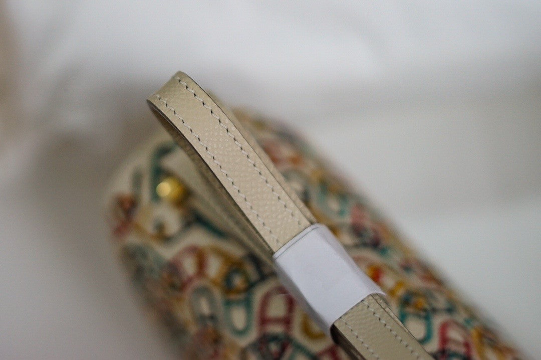 Hermes 2021 Limited Edition Embroidered Constance 18 Epsom Leather Gold Hardware