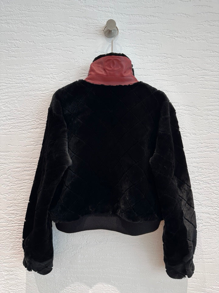 Chanel Shearling Bomber Jacket with Diamond Quilting and CC Logo — Fall/Winter 2026-2027 Chanel