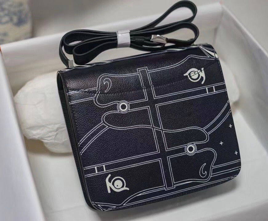 Hermès Limited Edition 2002 20cm Black Enamel Hardware