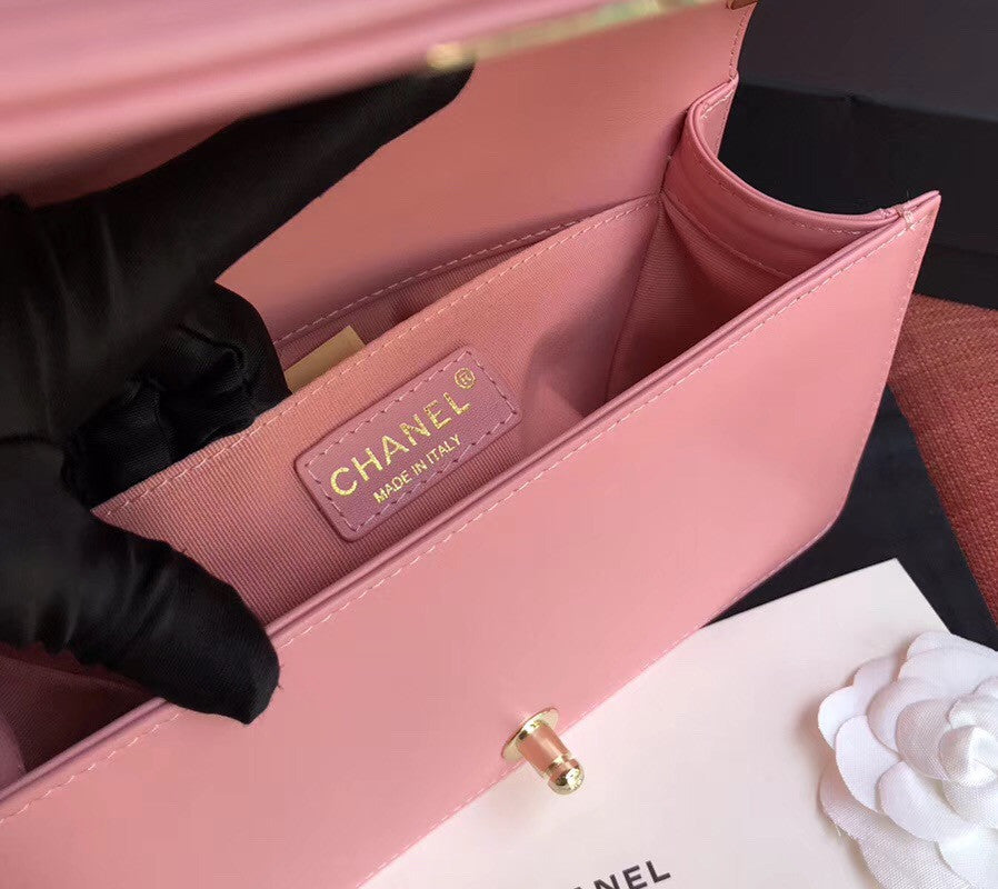 Chanel  BOY CHANEL Handbag With Imitation Pearls Pink