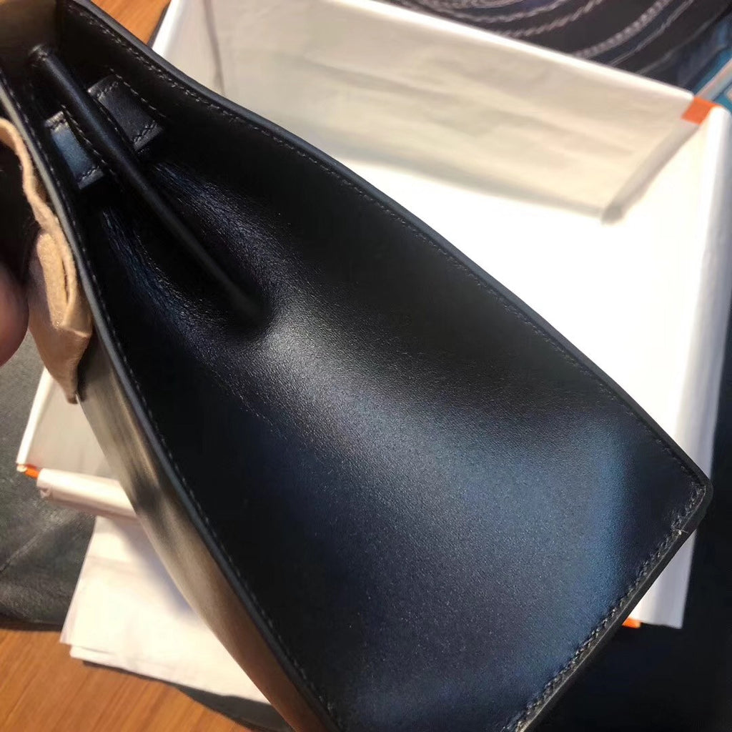 Hermès Black Kelly 28 Box Leather Gold Hardware