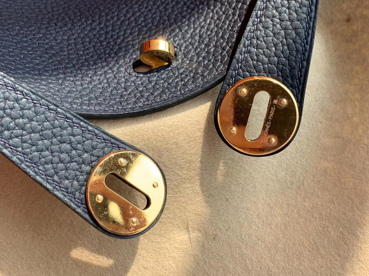 Hermes 2Z Bleu Nuit Lindy 26 Veau Taurillon Clemence Gold Hardware
