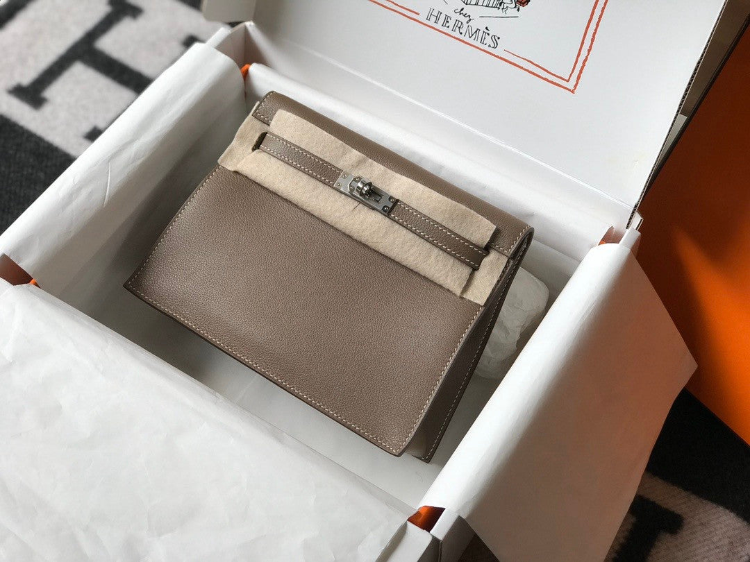 Hermes Etoupe Kelly Danse Bag Swift Leather Palladium Hardware