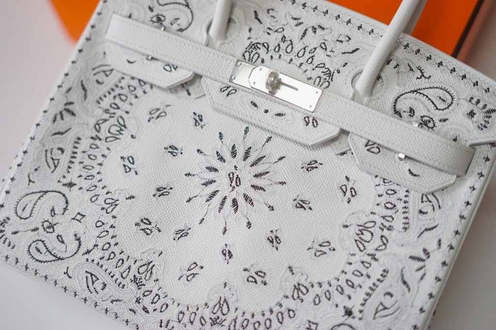Hermes x Jay Ahr Special Edition custom-embroidering  White Birkin Bag 30cm Epsom Leather Palladium Hardware [Carry by Kylie Jenner, Cardi B]