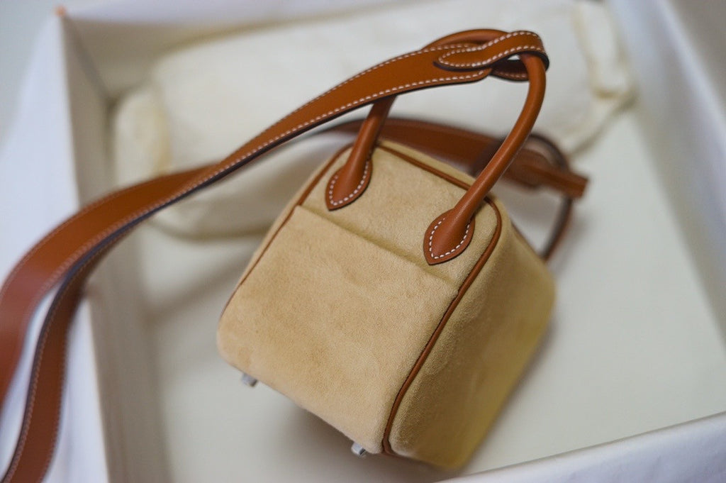 Hermes Mini Lindy 20cm Bag Gold  Veau Doblis Suede Palladium Hardware