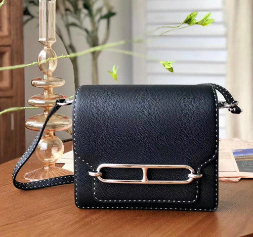 Hermes Black Evercolor UN POINT SUR DEUX  Mini Roulis Bag