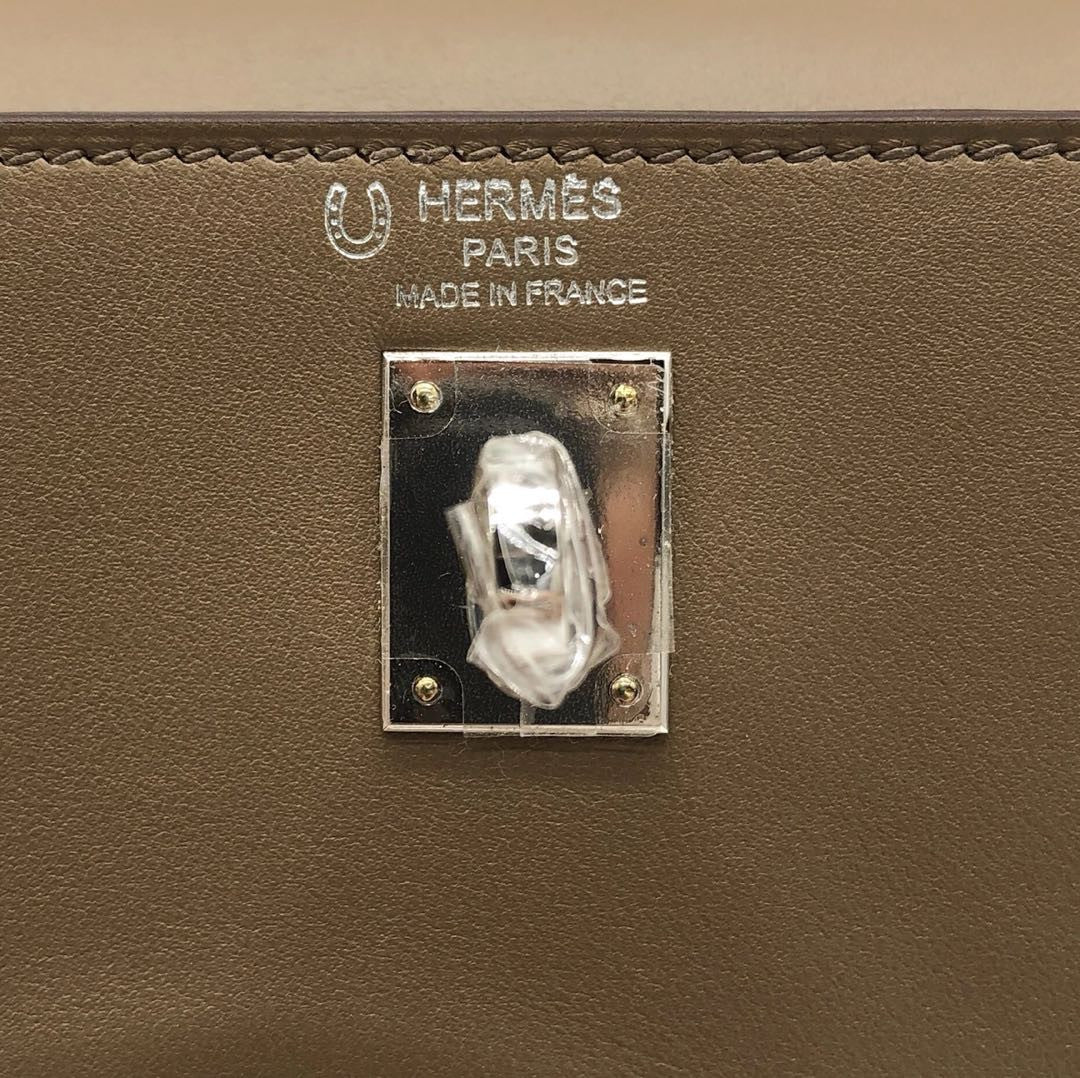 Hermes Special Order Endless Road Day  Kelly 25 cm Epsom Palladium Hardware