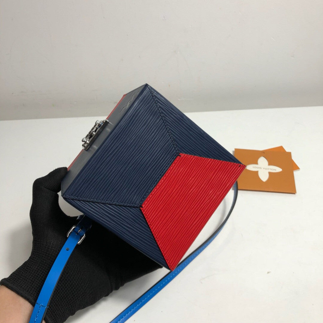 Louis Vuitton M52466 BLEECKER BOX