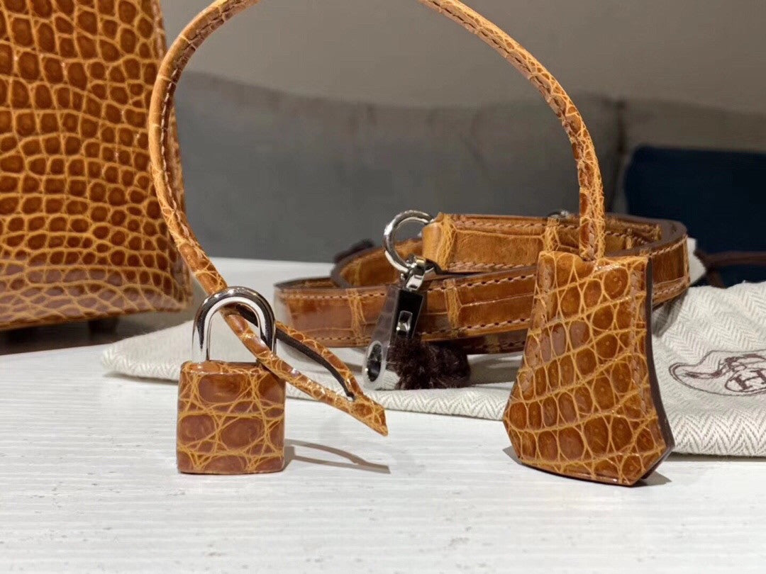 Hermes Fauve Porosus CROCODILE KELLY 28 WITH Palladium  HARDWARE