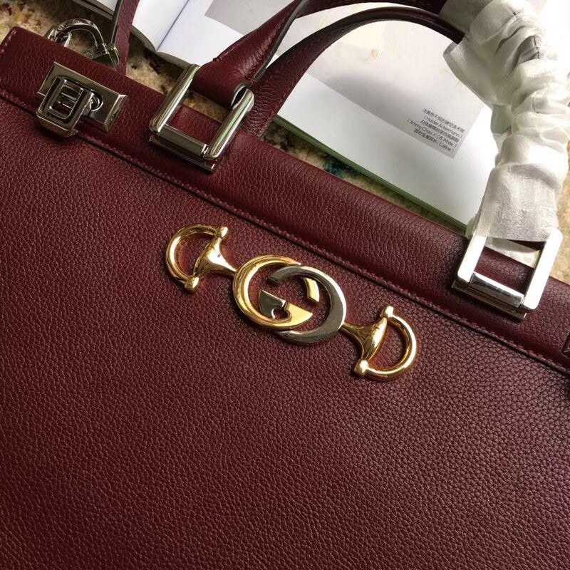 Gucci Zumi grainy leather medium top handle bag Burgundy