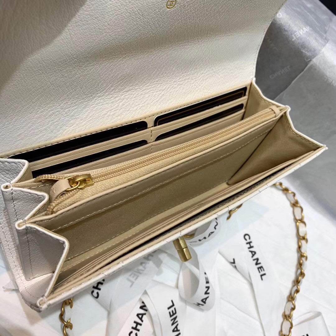 Chanel Clutch with Chain White  AP1001