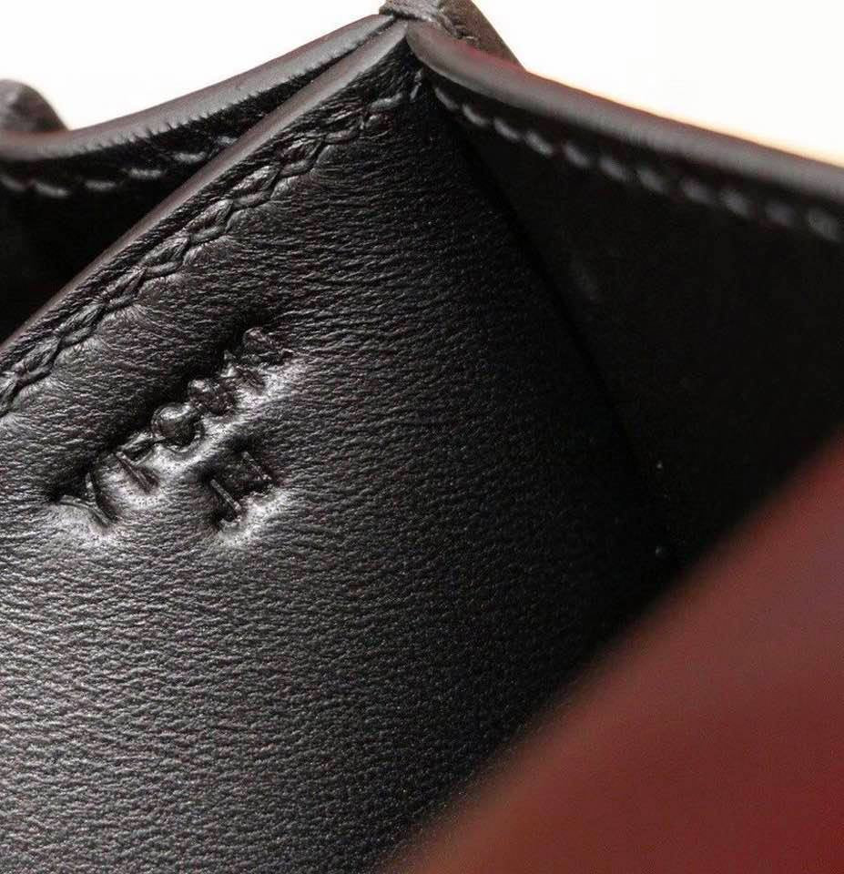 Hermes Black Constance Epsom leather 18cm Gold Hardware