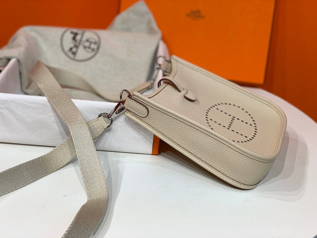 Hermès Evelyne Mini Bag Craie Taurillon Clemence Leather