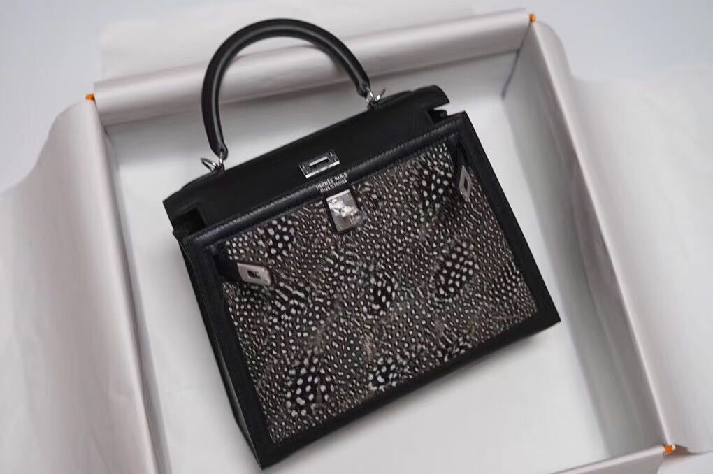 Hermes  FEATHER KELLY 32 Black Peacock feather & Box Leather with Palladium Hardware