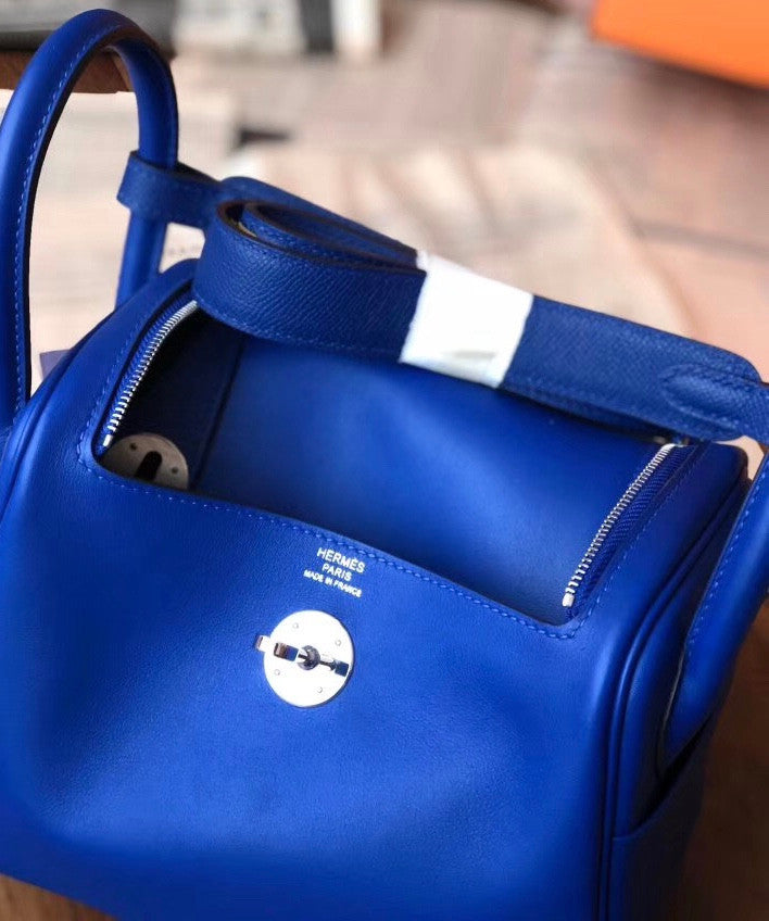 Hermes Rare  Mini Lindy 20cm Bag Blue Hydra Swift Leather Palladium Hardware with rare Tressage Strap