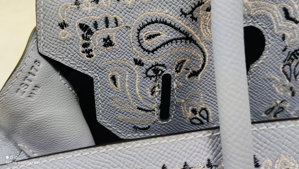 Hermes x Jay Ahr Special Edition custom-embroidering Blue lin Birkin Bag 30cm Epsom Leather Palladium Hardware [Carry by Kylie Jenner, Cardi B]