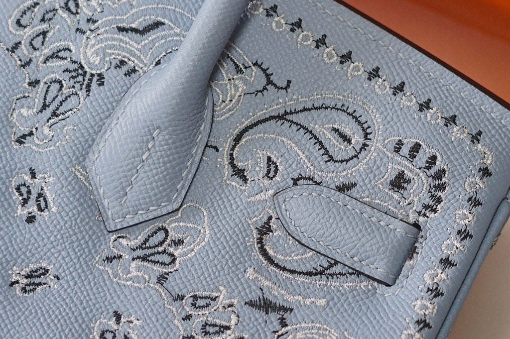 Hermes x Jay Ahr Special Edition custom-embroidering Blue lin Birkin Bag 30cm Epsom Leather Gold Hardware [Carry by Kylie Jenner, Cardi B]