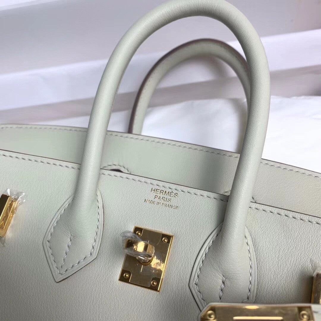 Hermes C10 Craie Birkin 25 cm Swift Gold Hardware