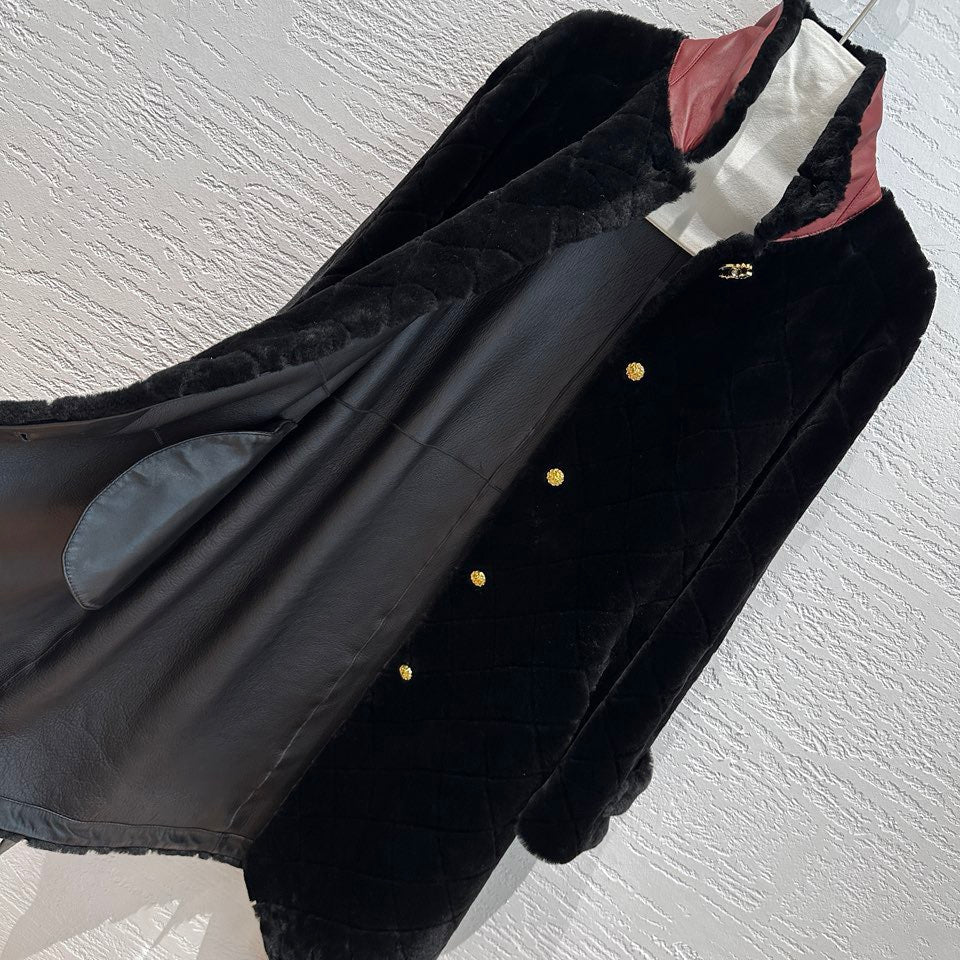 Chanel Shearling Coat with Diamond Quilting, Leather Belt and CC Logo — Fall/Winter 2026-2027 Chanel