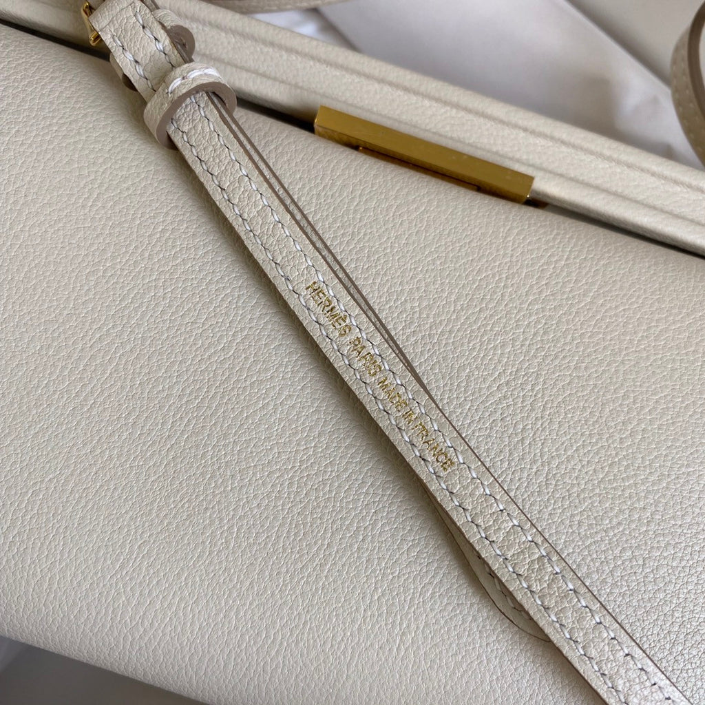 Hermes Clic-H 21 bag Craie Evercolor calfskin  with Gold hardwares