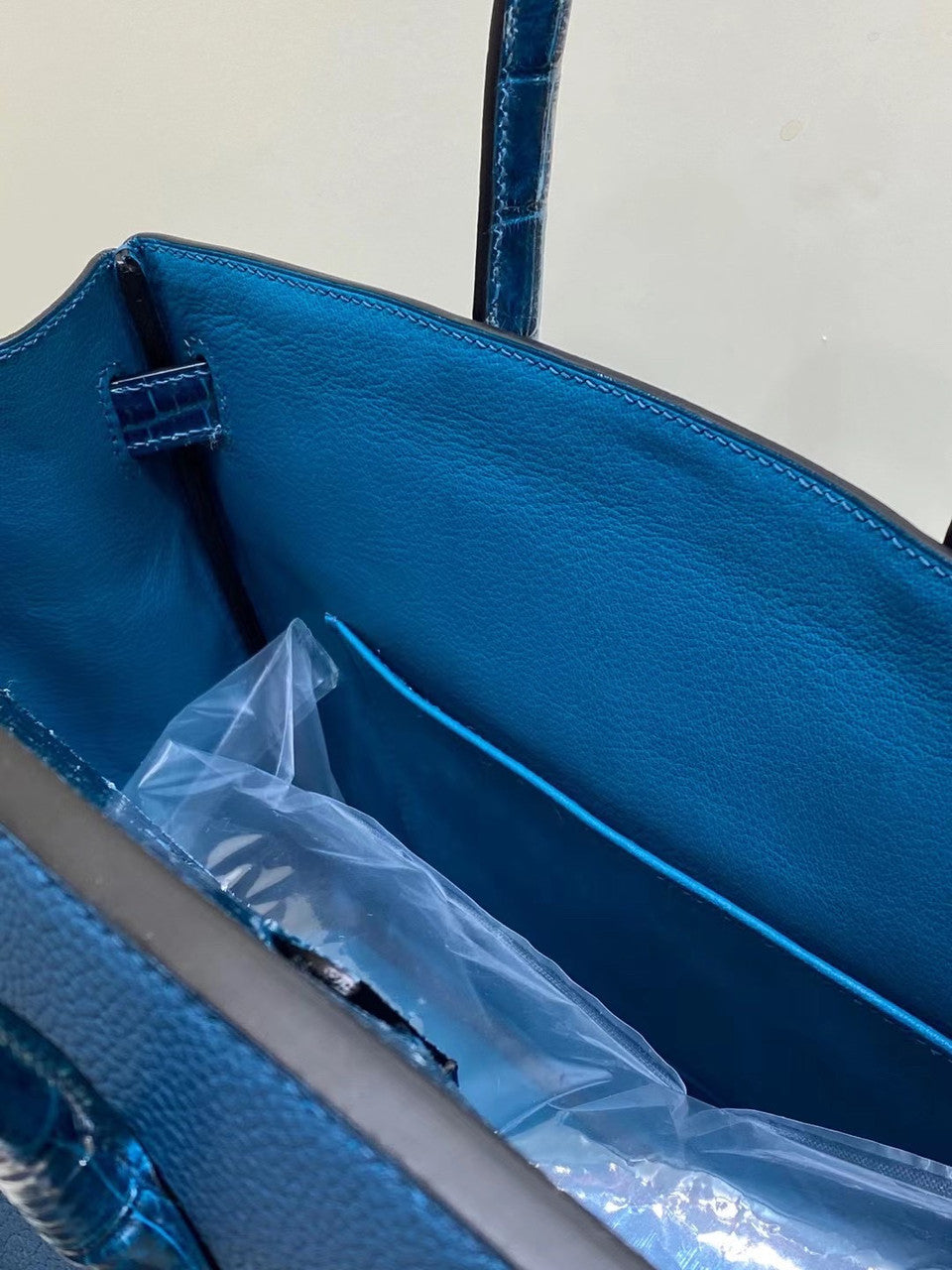 Hermes Birkin Touch 30  1P Colvert Shiny Niloticus Crocodile & Togo leather with Gold Hardware