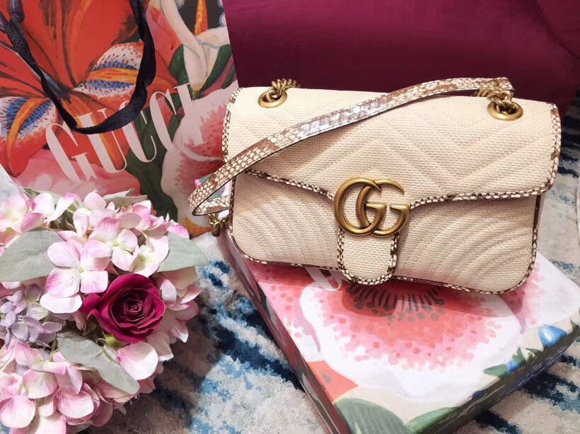 Gucci GG Marmont Beige raffia small shoulder bag