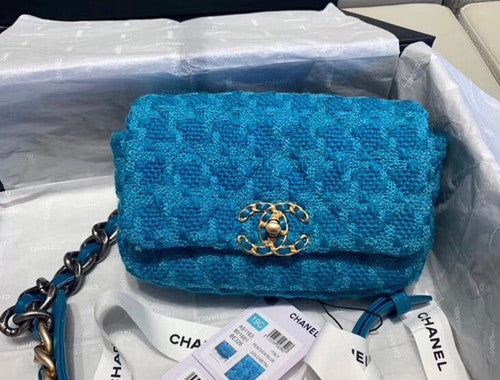 CHANEL 19 Waist Bag Blue