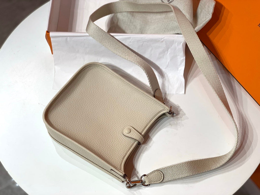 Hermès Evelyne Mini Bag Craie Taurillon Clemence Leather