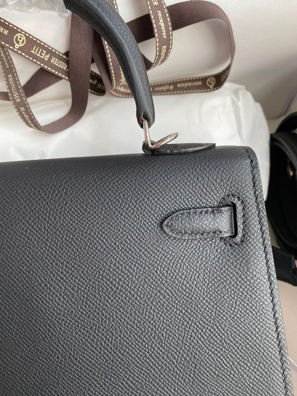 HERMES KELLY 28 SELLIER BLACK  EPSOM PALLADIUM HARDWARE