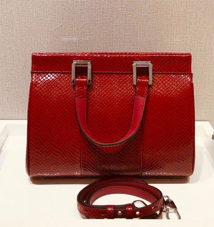 Gucci Red Zumi snakeskin medium top handle bag