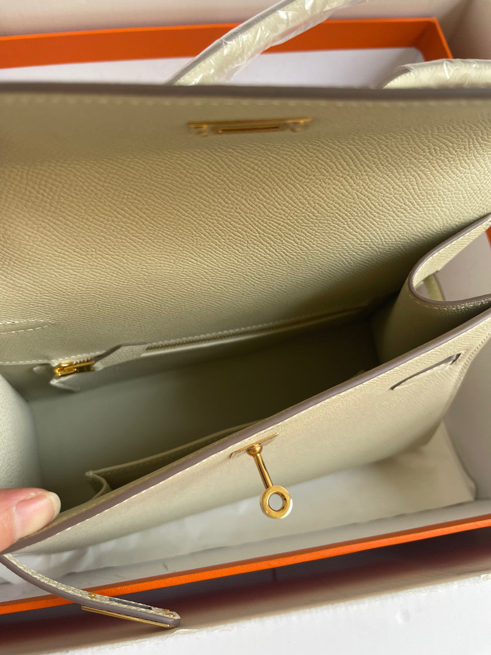 Hermes Kelly Sellier 20 en Desordre Craie