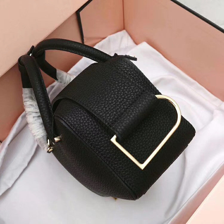 Delvaux Cool  Limited Edition Box Mini Studs Black