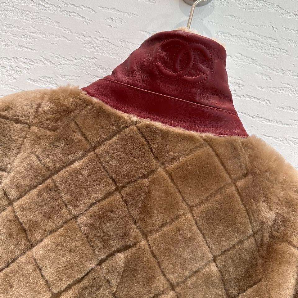 Chanel Shearling Coat with Diamond Quilting, Leather Belt and CC Logo — Fall/Winter 2026-2027 Chanel