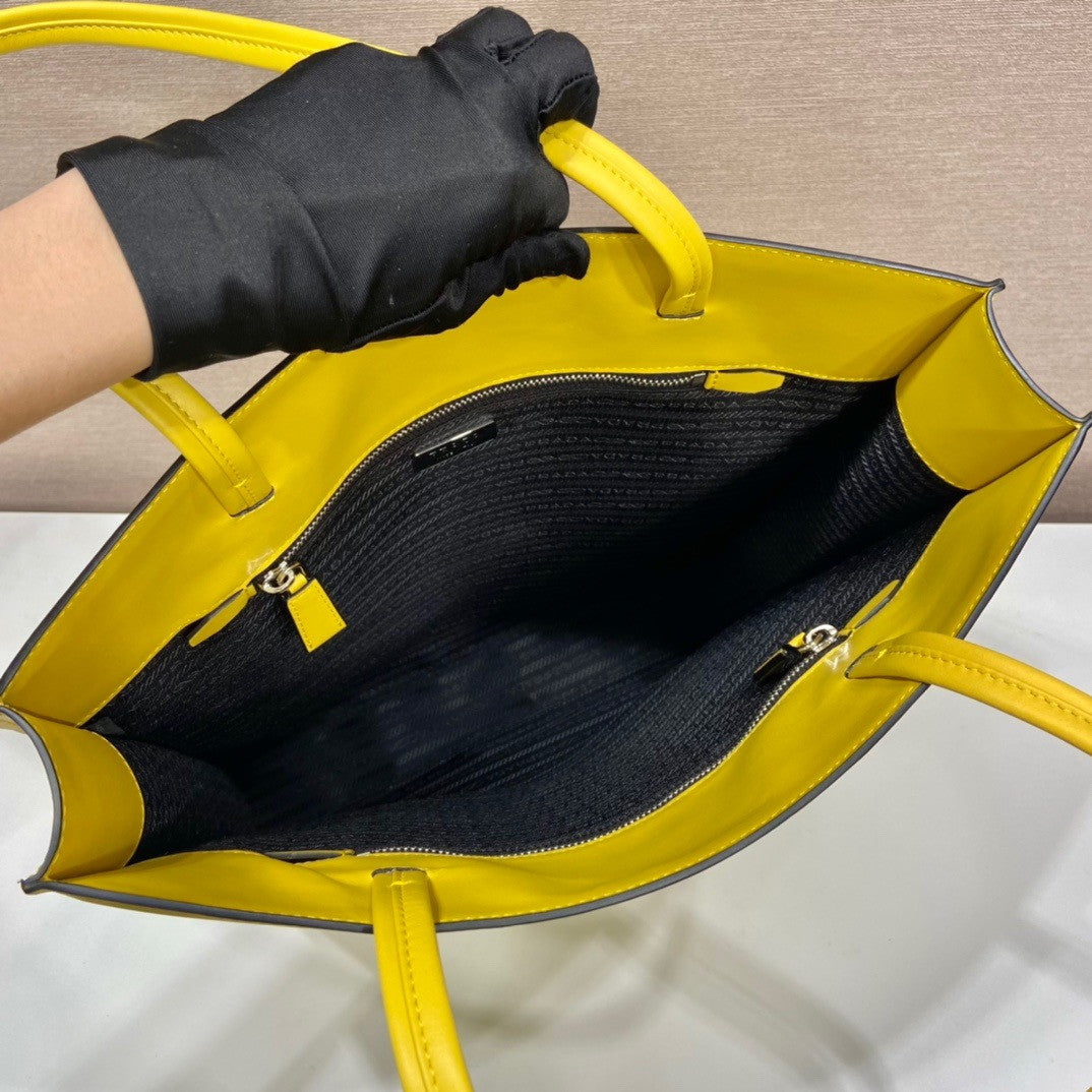 Prada Leather tote Yellow