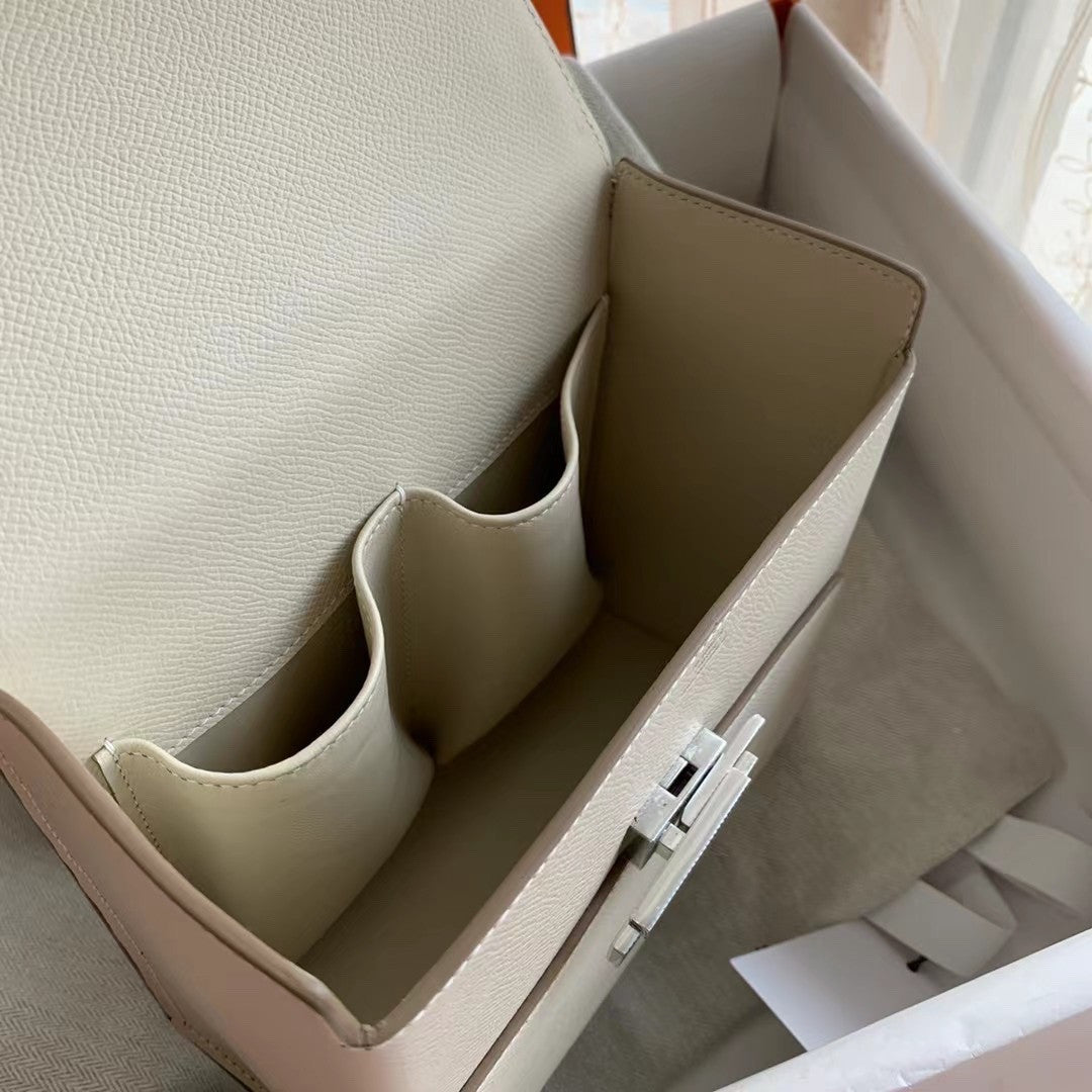 Hermes Cinhetic bag Craie