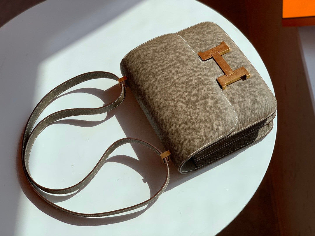 Hermes Etoupe Constance 24 Epsom bag with Gold Hardwares