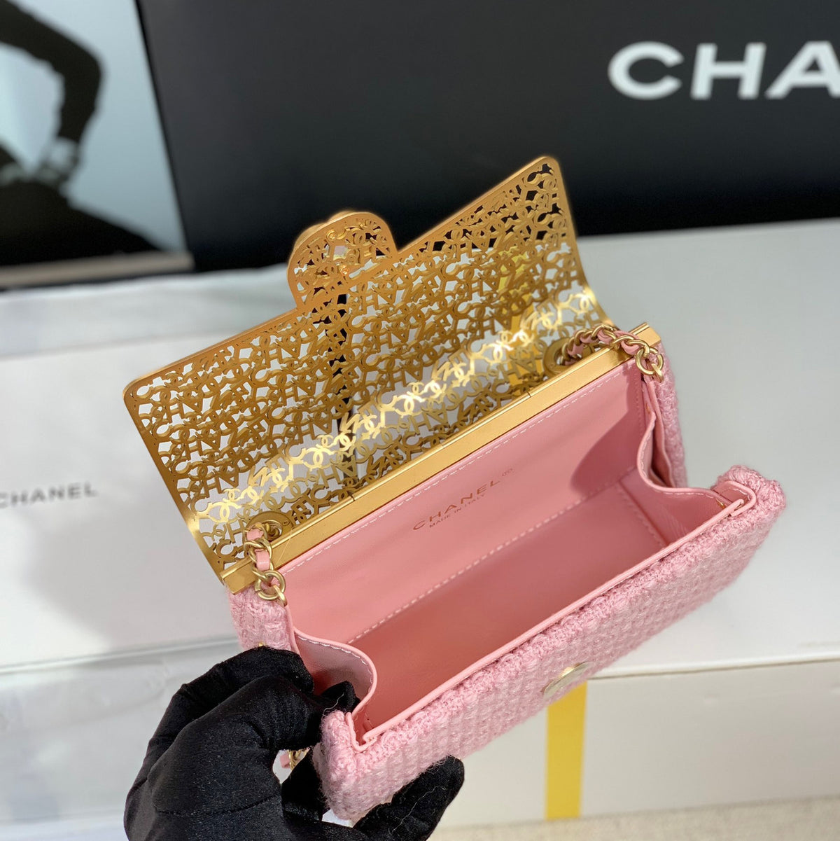 Chanel Fall/Winter 2022-23 MINI EVENING BAG