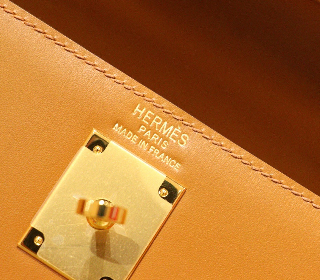 Hermès Gold Kelly 28 Box Leather Gold Hardware