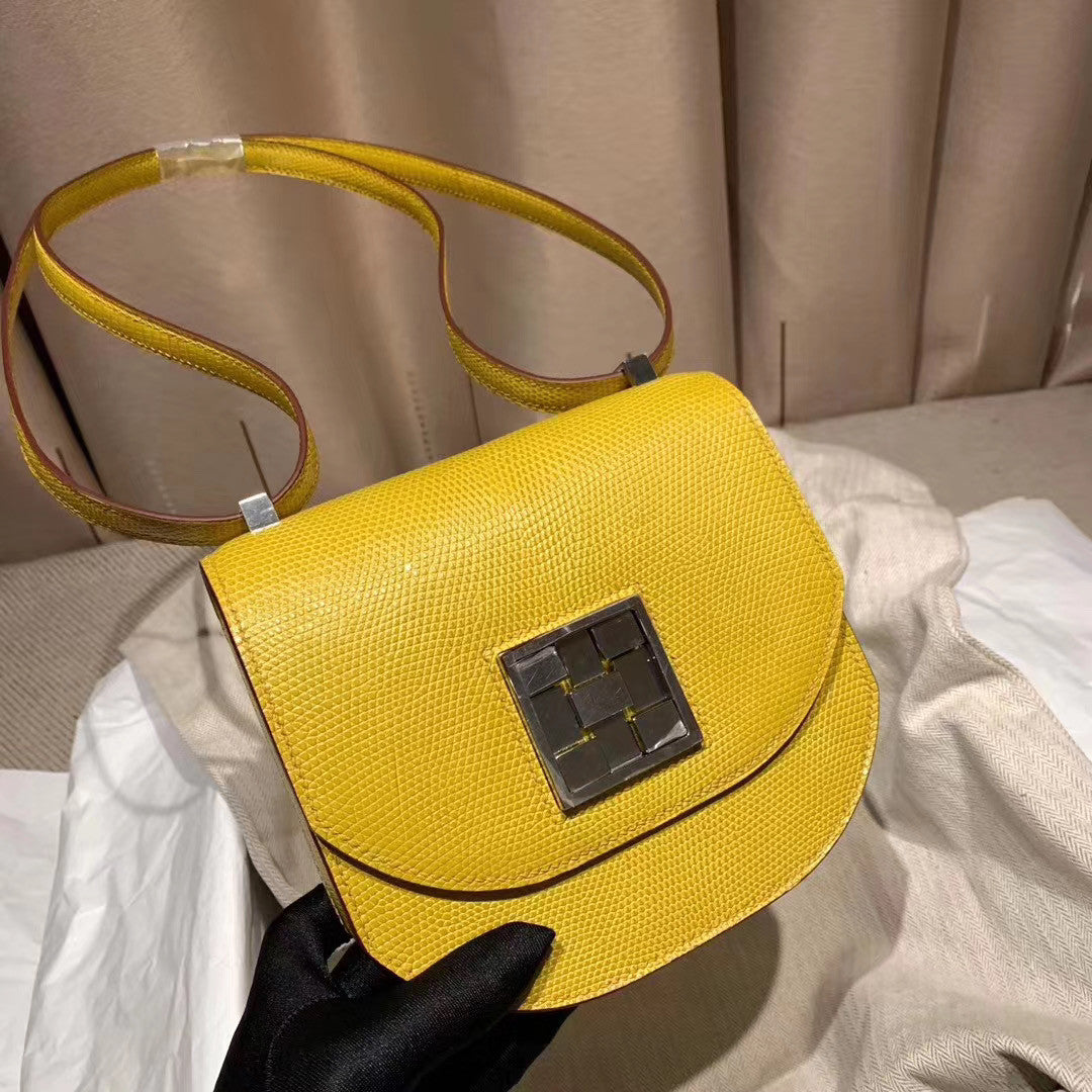 Hermès  9O Jaune de Naples  Lizard Mosaique Au 24-17