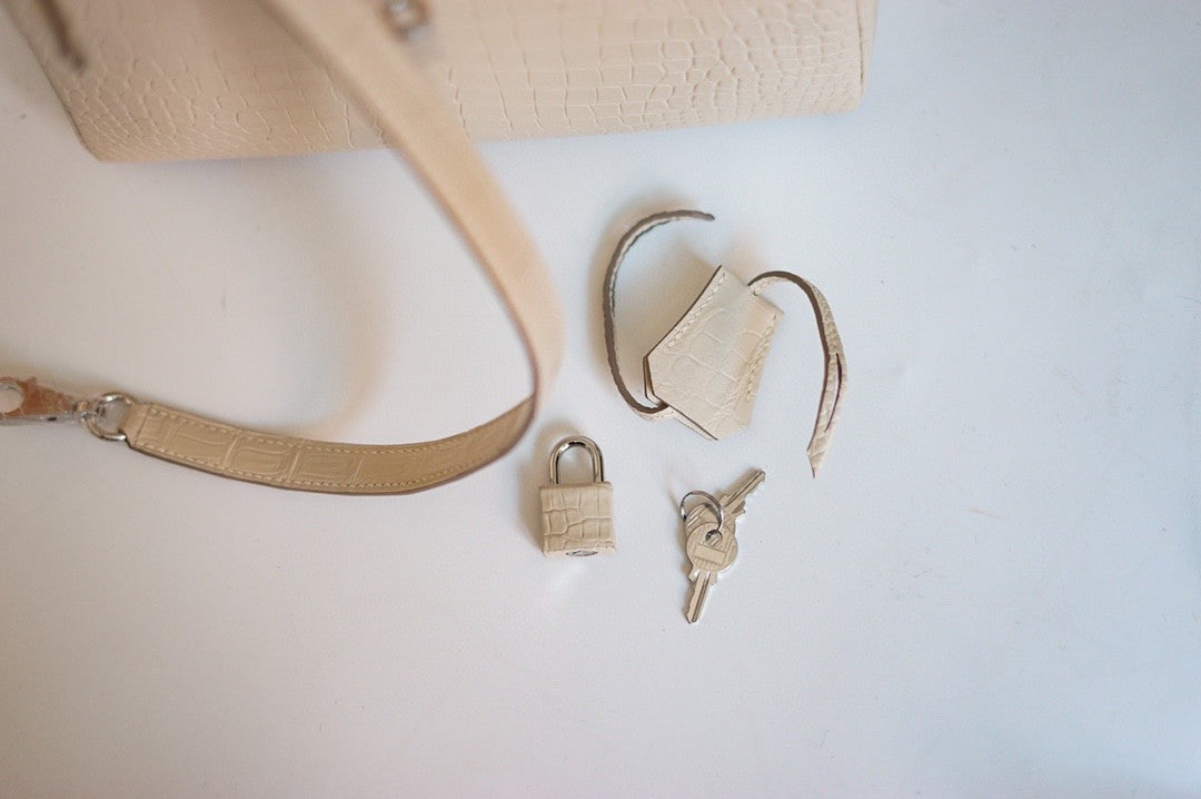 Hermes Craie Alligator KELLY 25 WITH PALLADIUM  HARDWARE