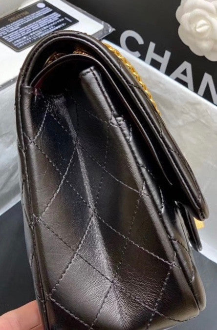 Chanel maxi 2.55 handbag