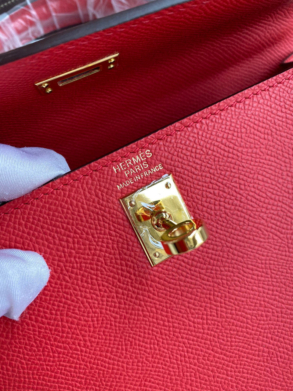 HERMES KELLY 28 SELLIER RED EPSOM GOLD HARDWARE